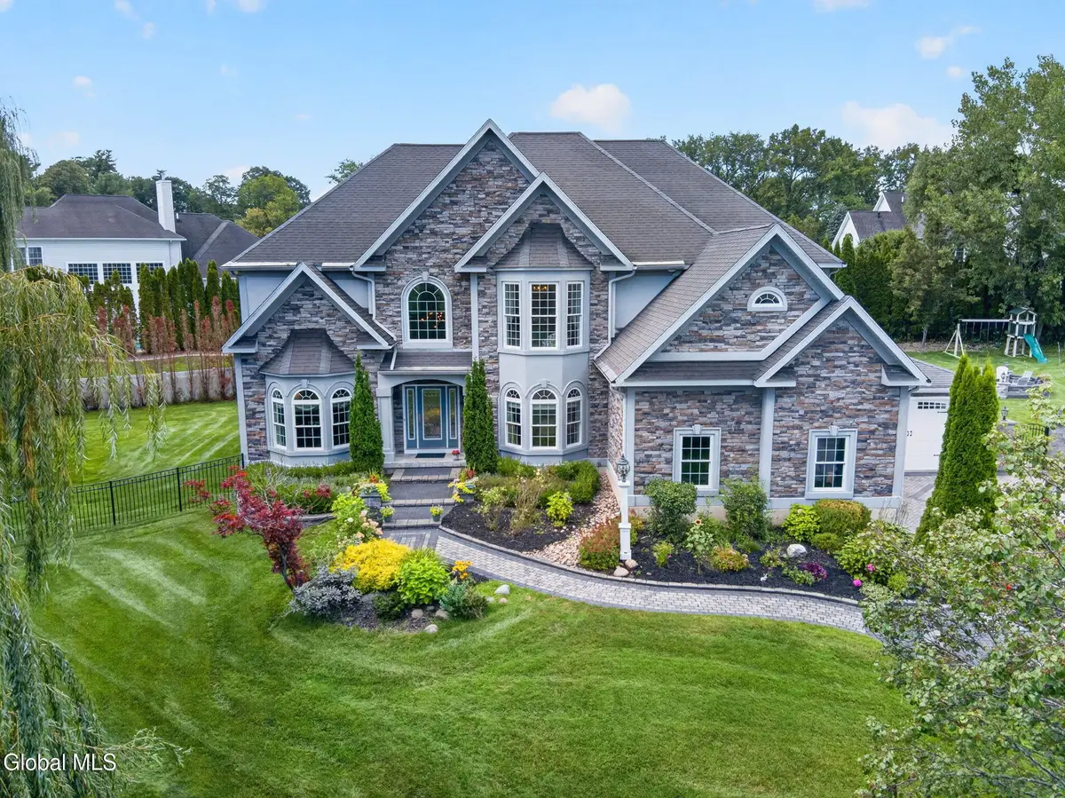 245 Menlo Park Road, Niskayuna, NY 12309 - #1