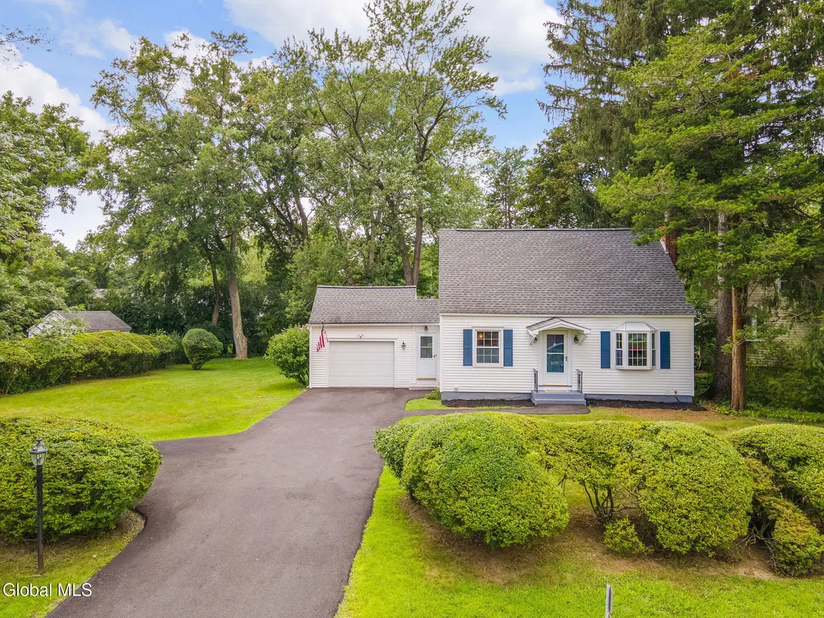 2039 Balltown Road, Niskayuna, NY 12309 - #1