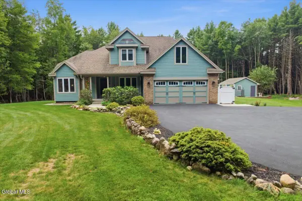 8 Lester Lane, Greenfield, NY 12850