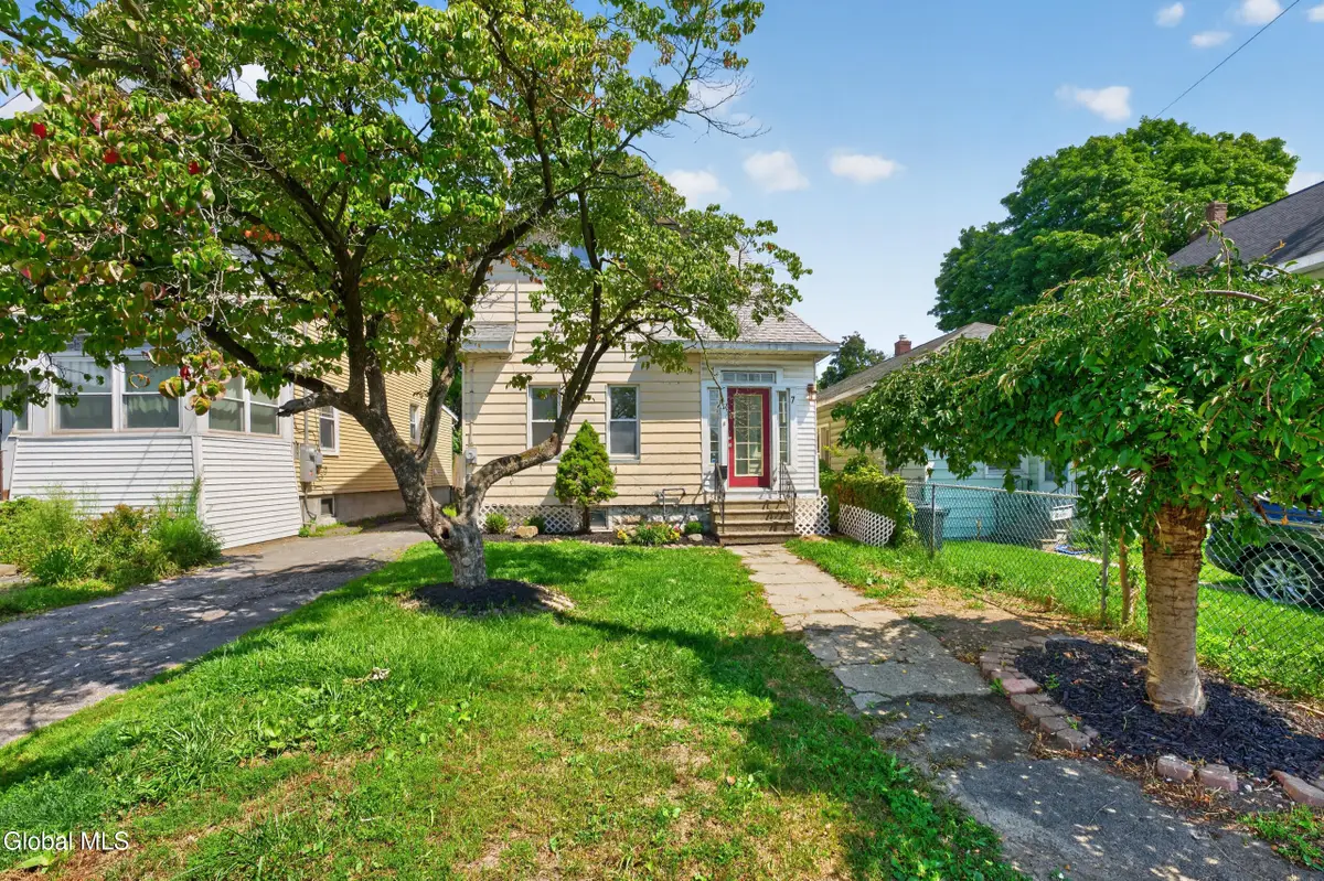 7 Lawn Avenue, Albany, NY 12204 - #1