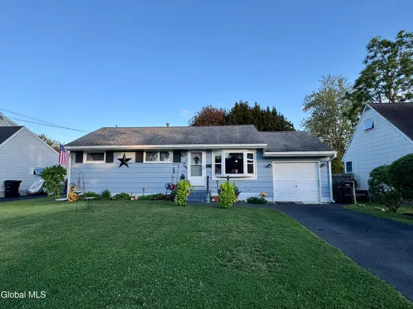 51 Munro Court, Troy, NY 12180