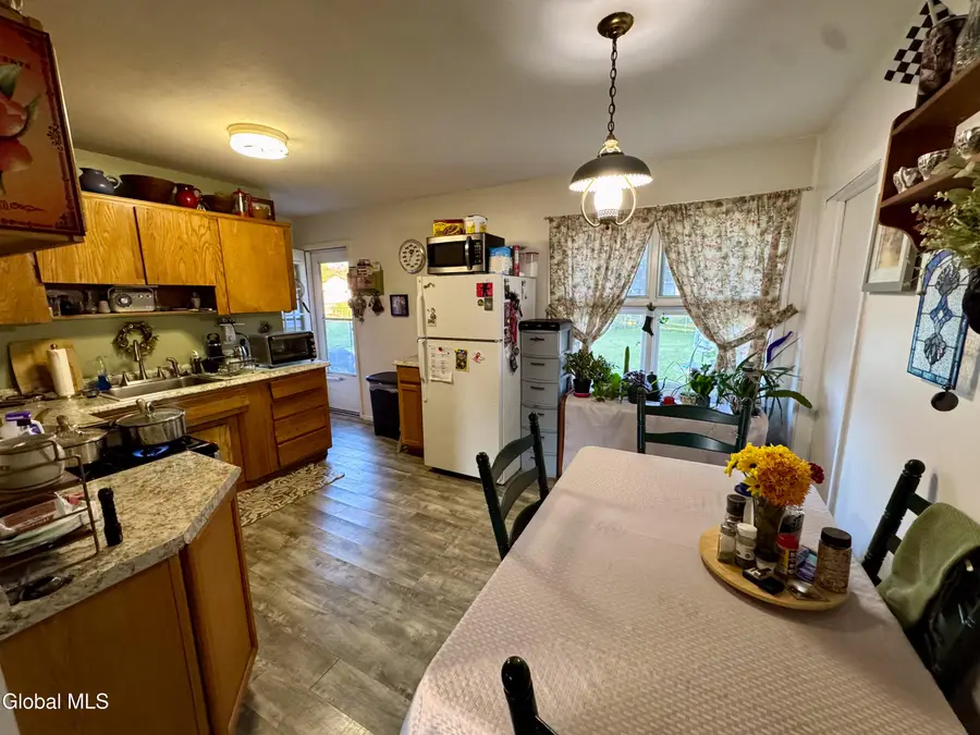 51 Munro Court, Troy, NY 12180 - #3