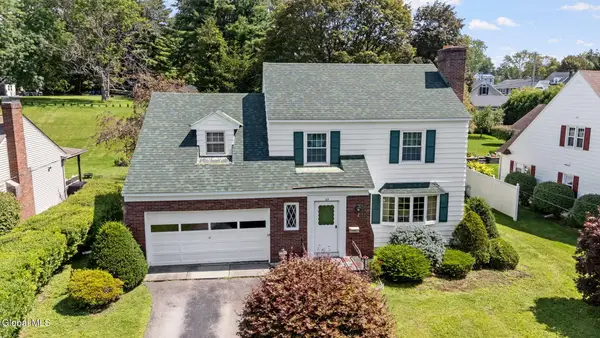 25 Van Dyke Avenue, Amsterdam, NY 12010