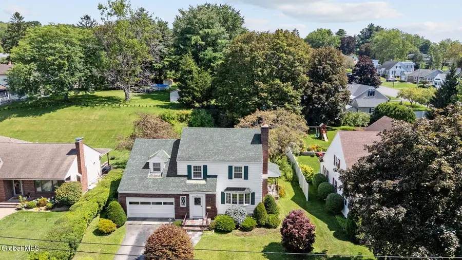 25 Van Dyke Avenue, Amsterdam, NY 12010 - #2