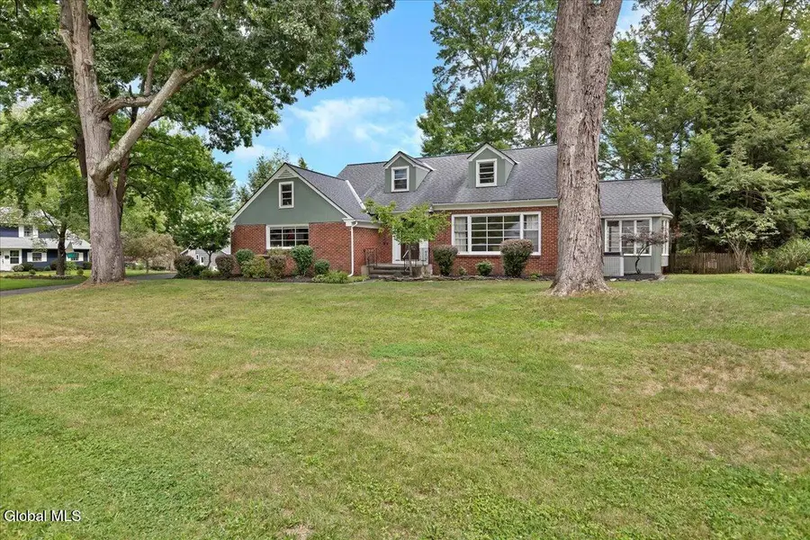 12 Brookside Drive, Bethlehem, NY 12054 - #2