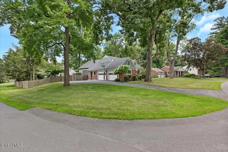 12 Brookside Drive, Bethlehem, NY 12054 - #3