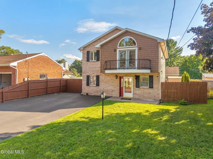 30 Ivaloo Avenue, Guilderland, NY 12203 - #3