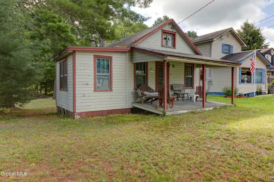 144 Woodland Avenue, Gloversville, NY 12078 - #2