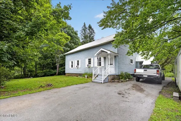 9 Hollister Road, Corinth, NY 12822