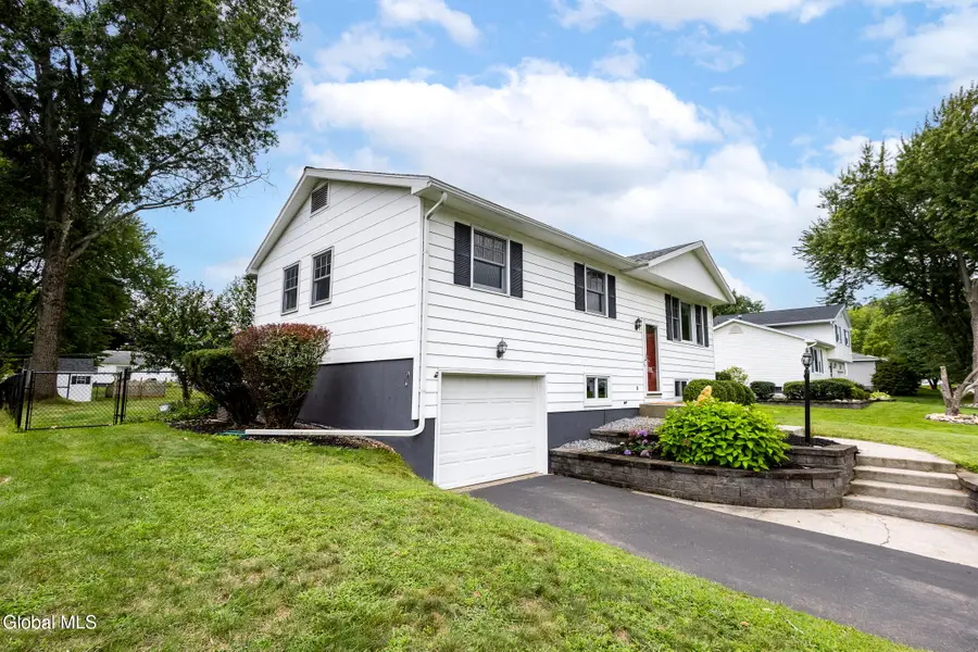32 Comely Lane, Latham, NY 12110 - #2