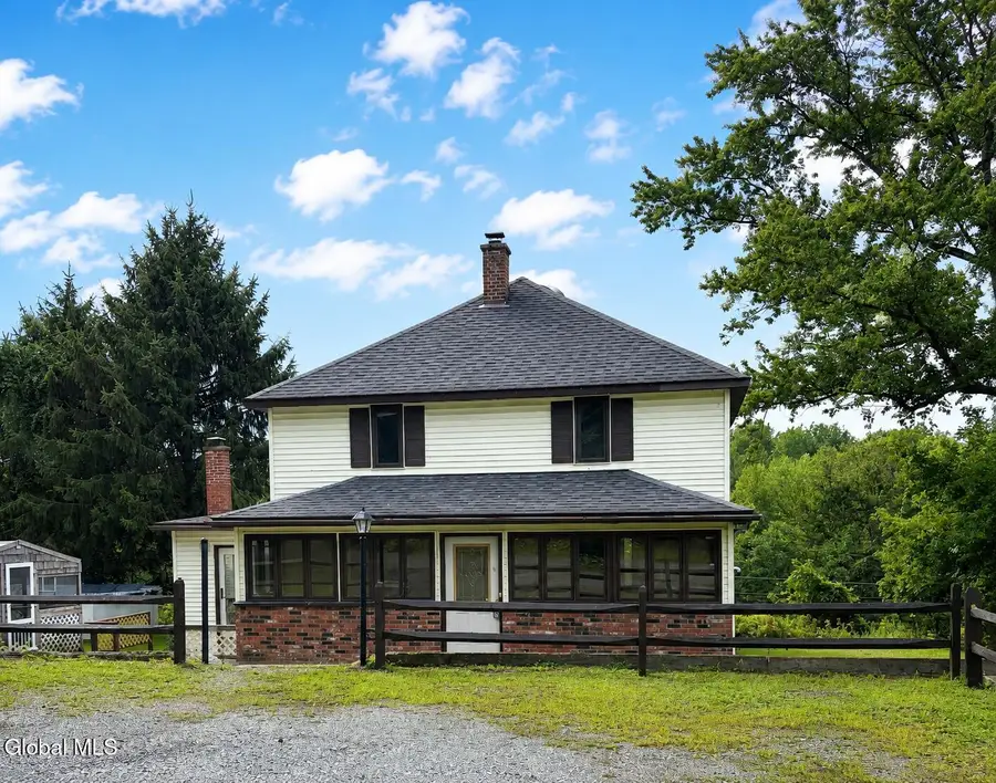 21 Alter Alley Way, Nassau, NY 12123 - #2