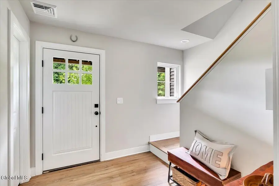 17 Gibson Court, Saratoga Springs, NY 12866 - #2