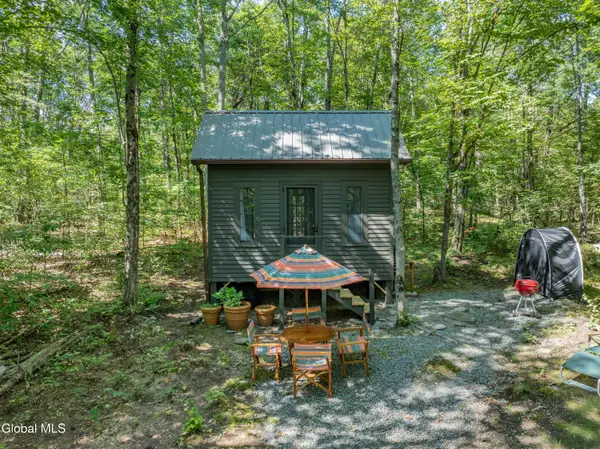 52 Oak Hill Road, Hebron, NY 12832