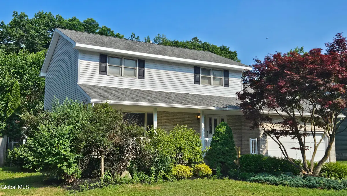 1022 St Lucille Drive, Rotterdam, NY 12306 - #1