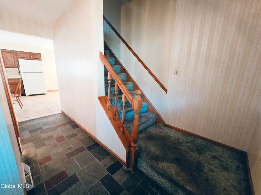 1022 St Lucille Drive, Rotterdam, NY 12306 - #2