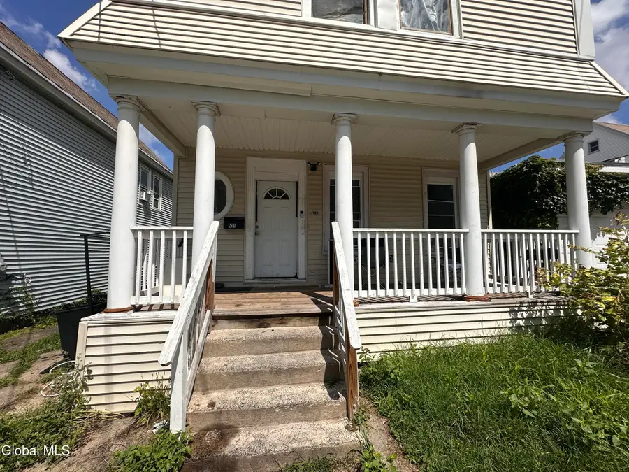 525 Lang Street, Schenectady, NY 12308 - #3