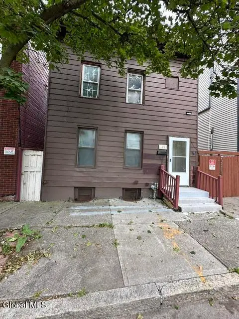 15 Sherman Street, Albany, NY 12210