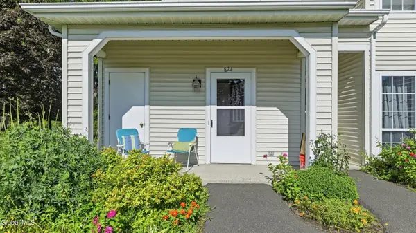 824 Ridge Circle, Troy, NY 12182
