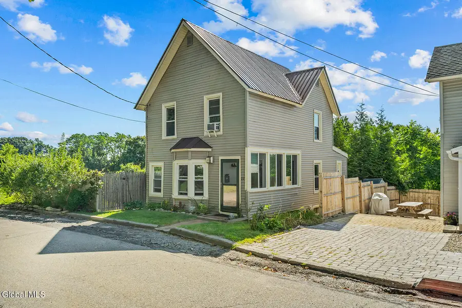22 Covell Avenue, Saratoga Springs, NY 12866 - #3