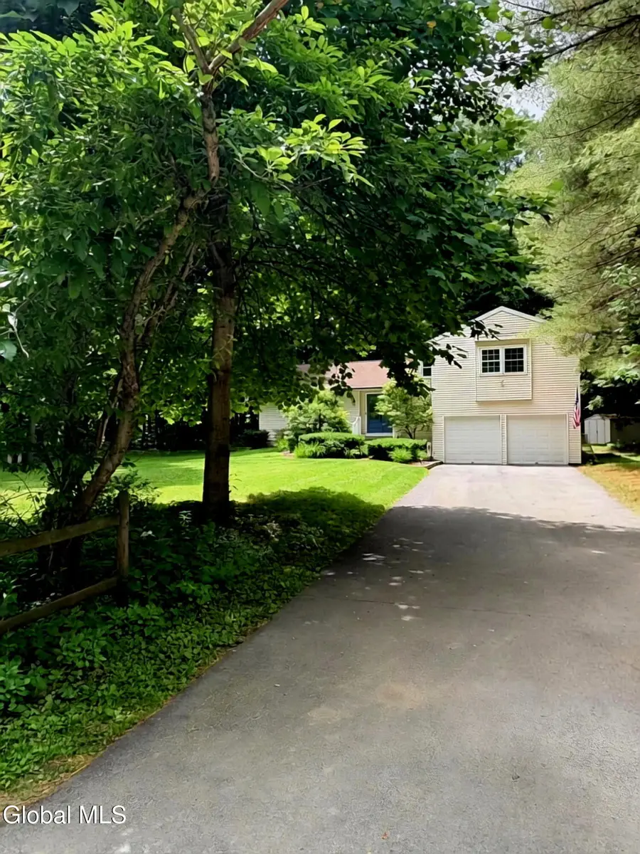 4 Woodlake Drive, Wilton, NY 12831 - #2