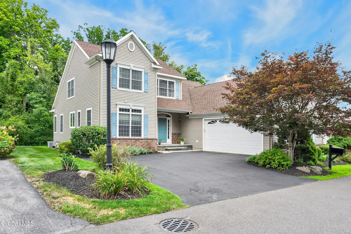 7 Tennyson Cmn, Slingerlands, NY 12159 - #1