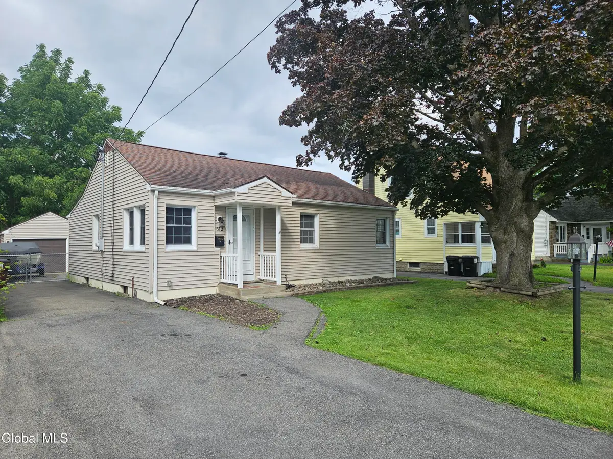 612 Sanders Avenue, Glenville, NY 12302 - #1