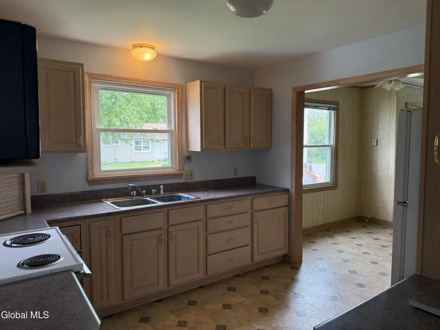 49 Woodside Avenue, Mayfield, NY 12117 - #3