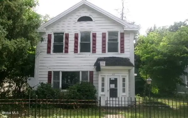 558 3rd Avenue, Troy, NY 12182