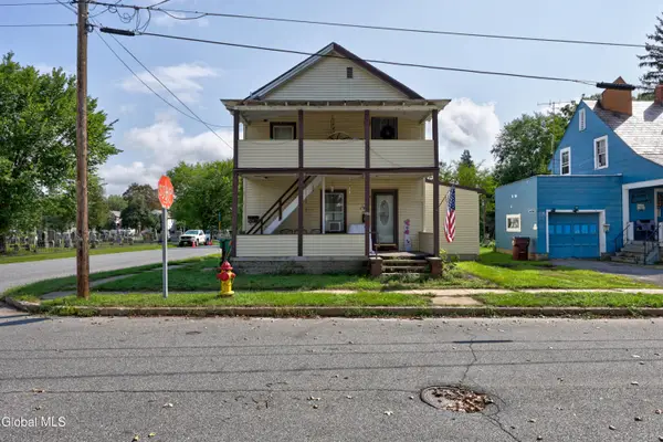 29 Smith Street, Glens Falls, NY 12801