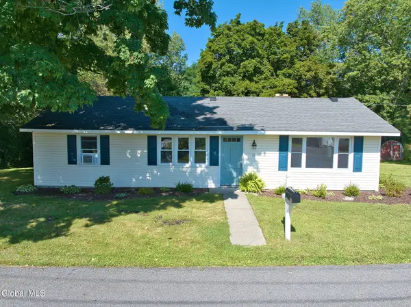 15 Renas Drive, Colonie, NY 12047