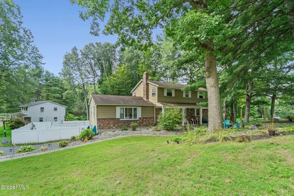 3 Sunrise Terrace, Clifton Park, NY 12065 - #1