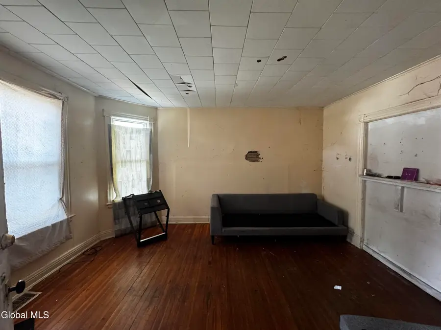 533 Mumford Street, Schenectady, NY 12307 - #2