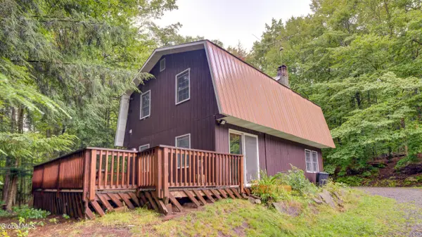 612 S Shore Road, Speculator, NY 12164