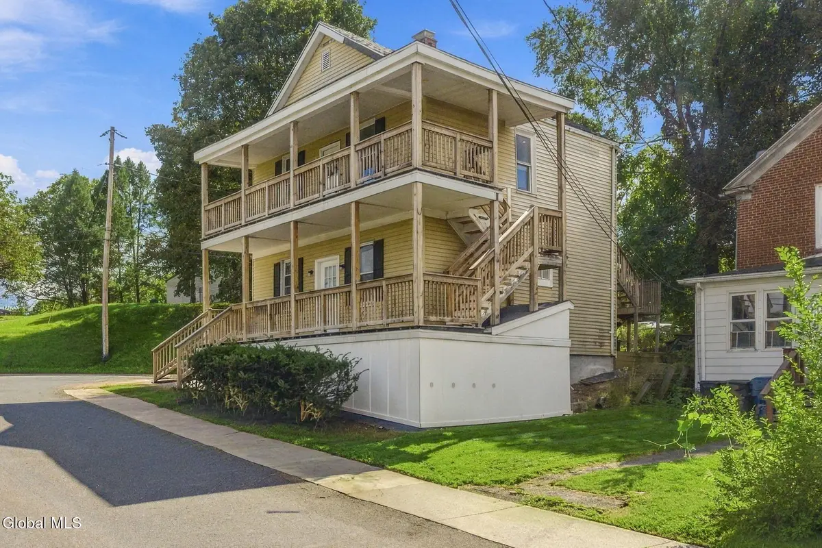 24 Dubuque Street, Rensselaer, NY 12144 - #1