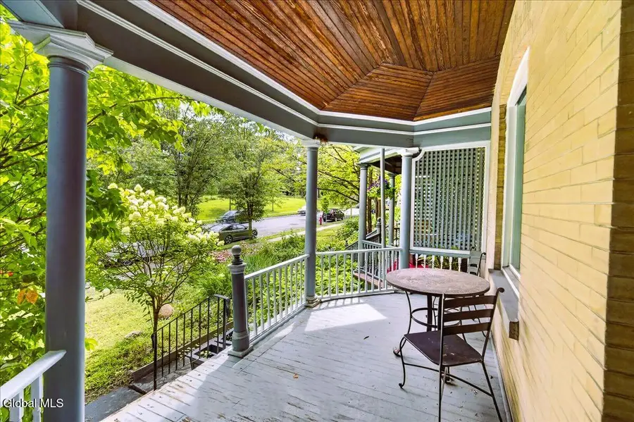 69 S Lake Avenue, Albany, NY 12203 - #2