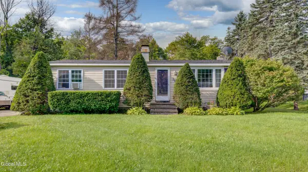 38 School Street, Mayfield, NY 12117