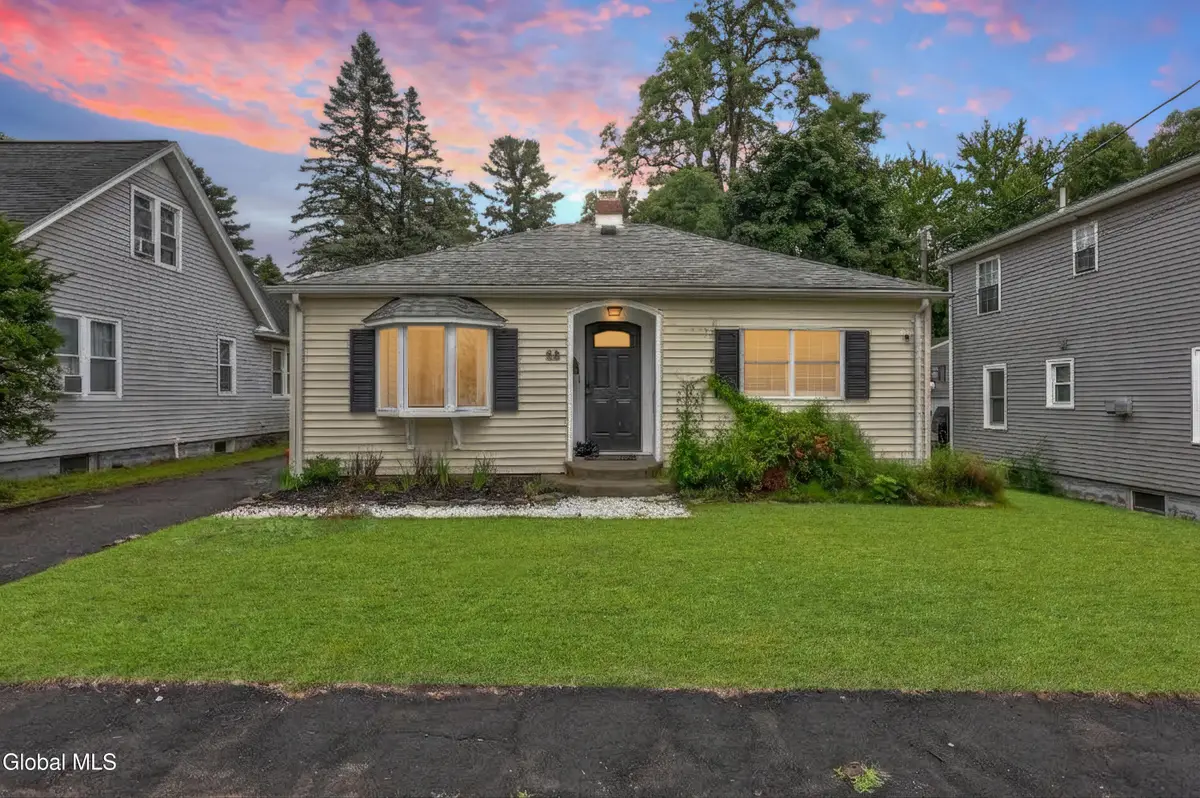 58 Frederick Avenue, Colonie, NY 12205 - #1