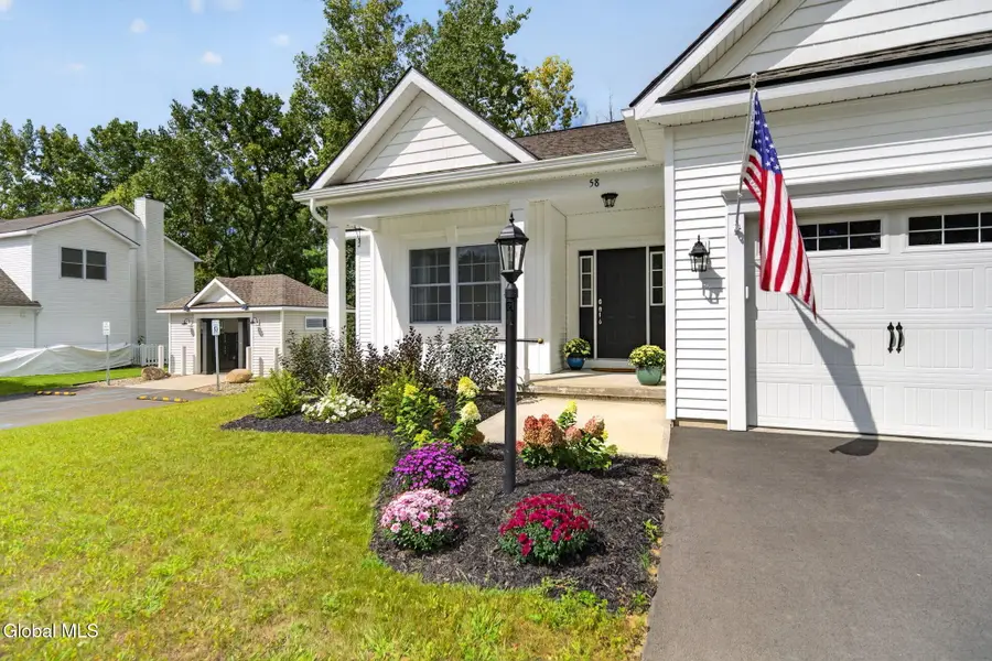 58 Lakepointe Way, Saratoga Springs, NY 12866 - #2