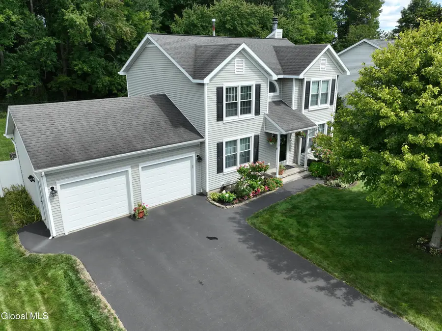 25 Erie Drive, Slingerlands, NY 12159 - #2