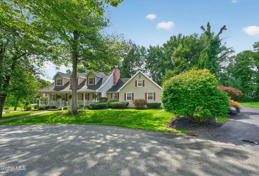 4 Massachusetts Court, Rexford, NY 12148 - #2