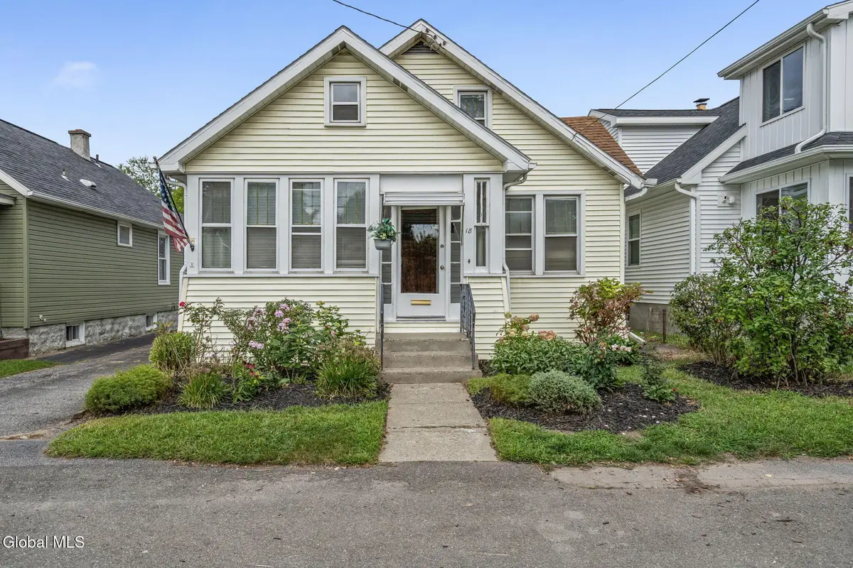 18 Weymouth Street, Albany, NY 12205 - #1
