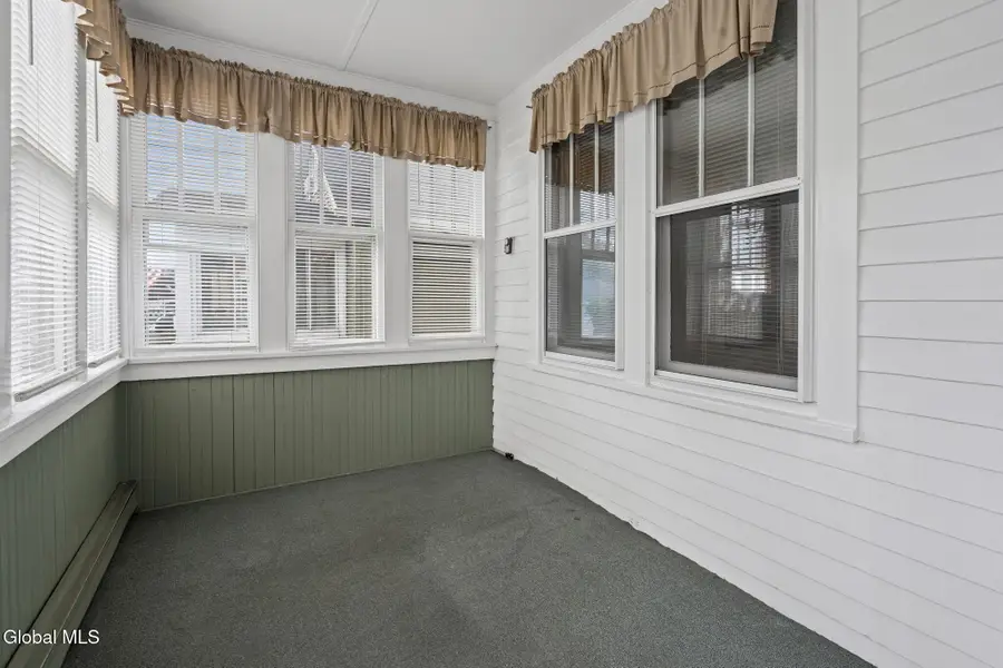 18 Weymouth Street, Albany, NY 12205 - #3