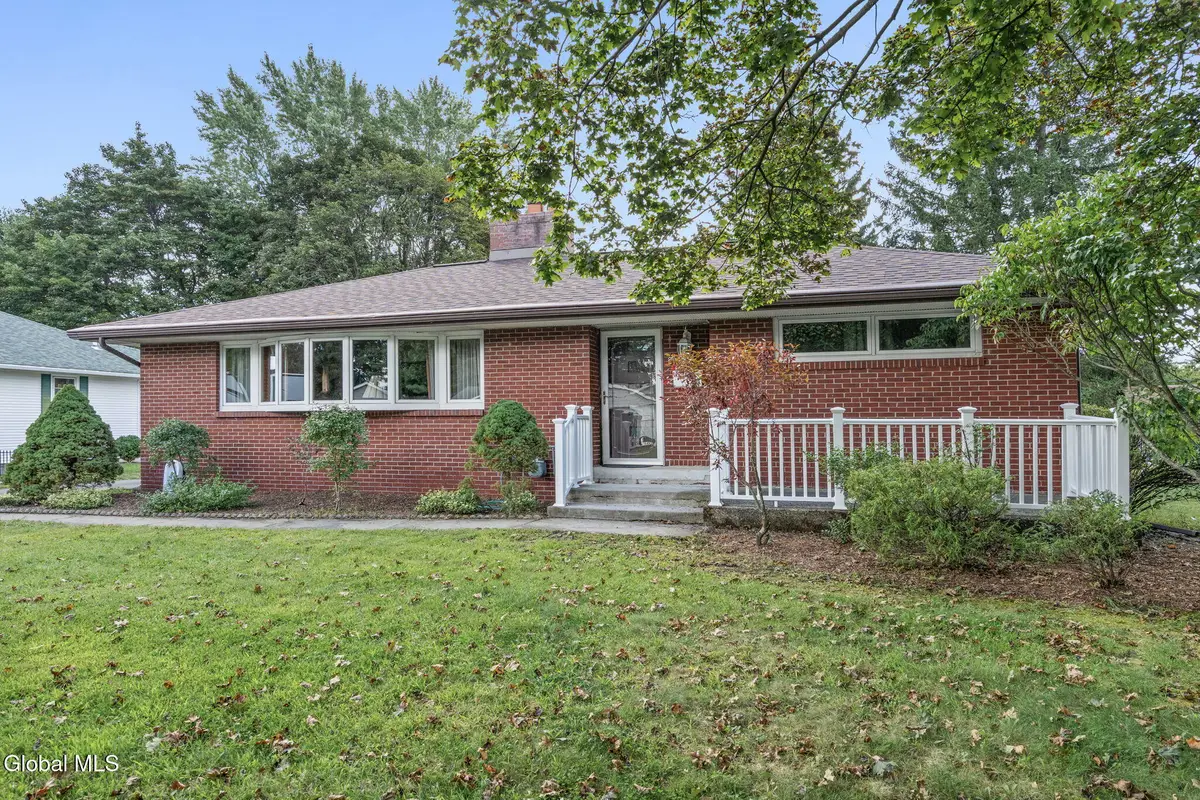 27 W Glenwood Drive, Latham, NY 12110 - #1