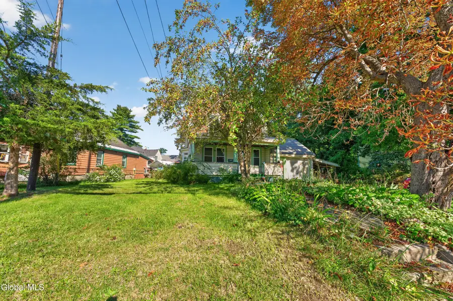2437 Van Vranken Avenue, Schenectady, NY 12308 - #3