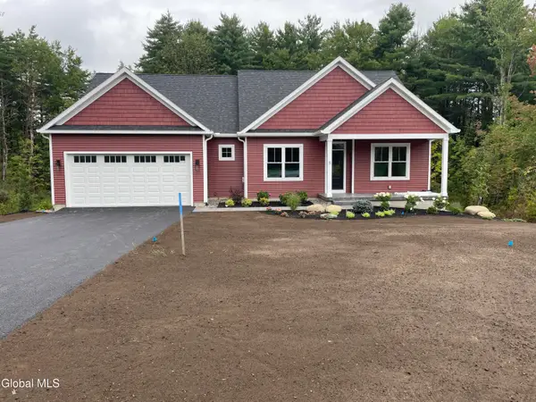 5 Kerr Drive, Wilton, NY 12831