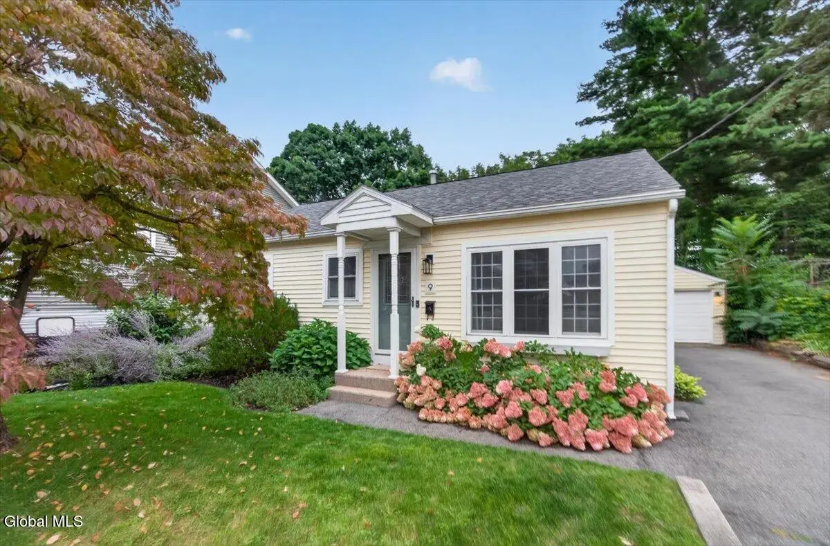 9 Cottonwood Place, Colonie, NY 12205 - #1