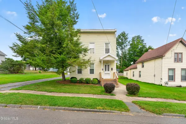 32 Vanderwerken Avenue, Waterford, NY 12188