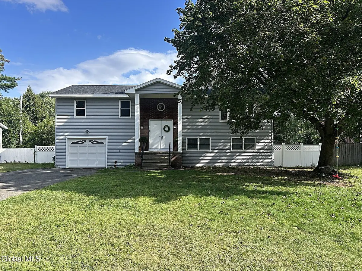 27 Delafield Drive, Colonie, NY 12205 - #1