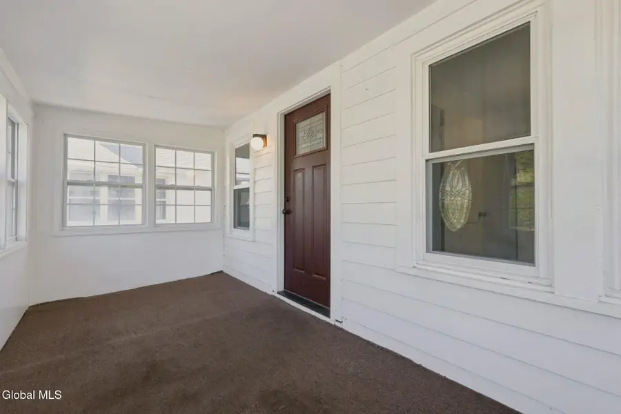 4 Homestead Avenue, Colonie, NY 12304 - #3