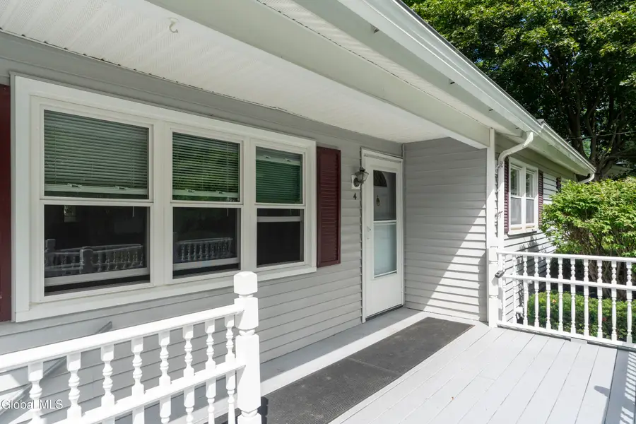 4 Sherri Road, Saratoga Springs, NY 12866 - #3
